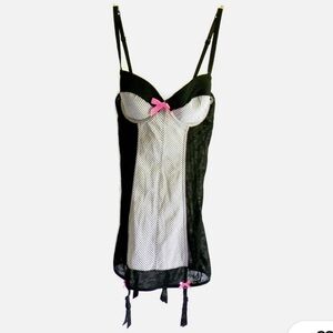 💕Victoria’s Secret Striped Corset/ Straps -Size Large